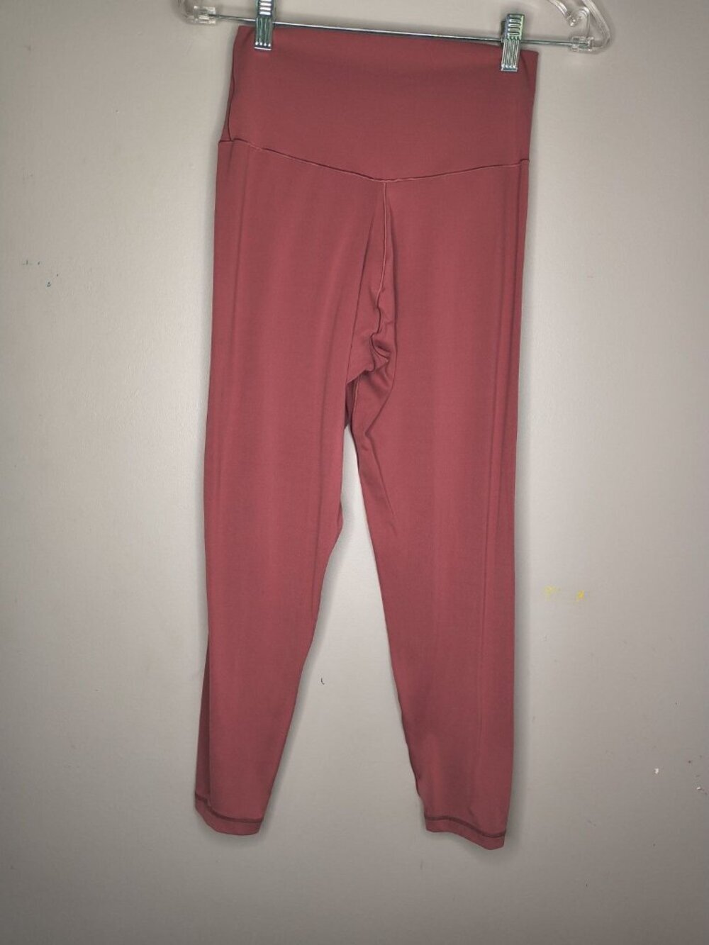 Offline By Aerie Crossover Real Me 7/8 High Rise Size Large Red Leggings - Picture 7 of 13